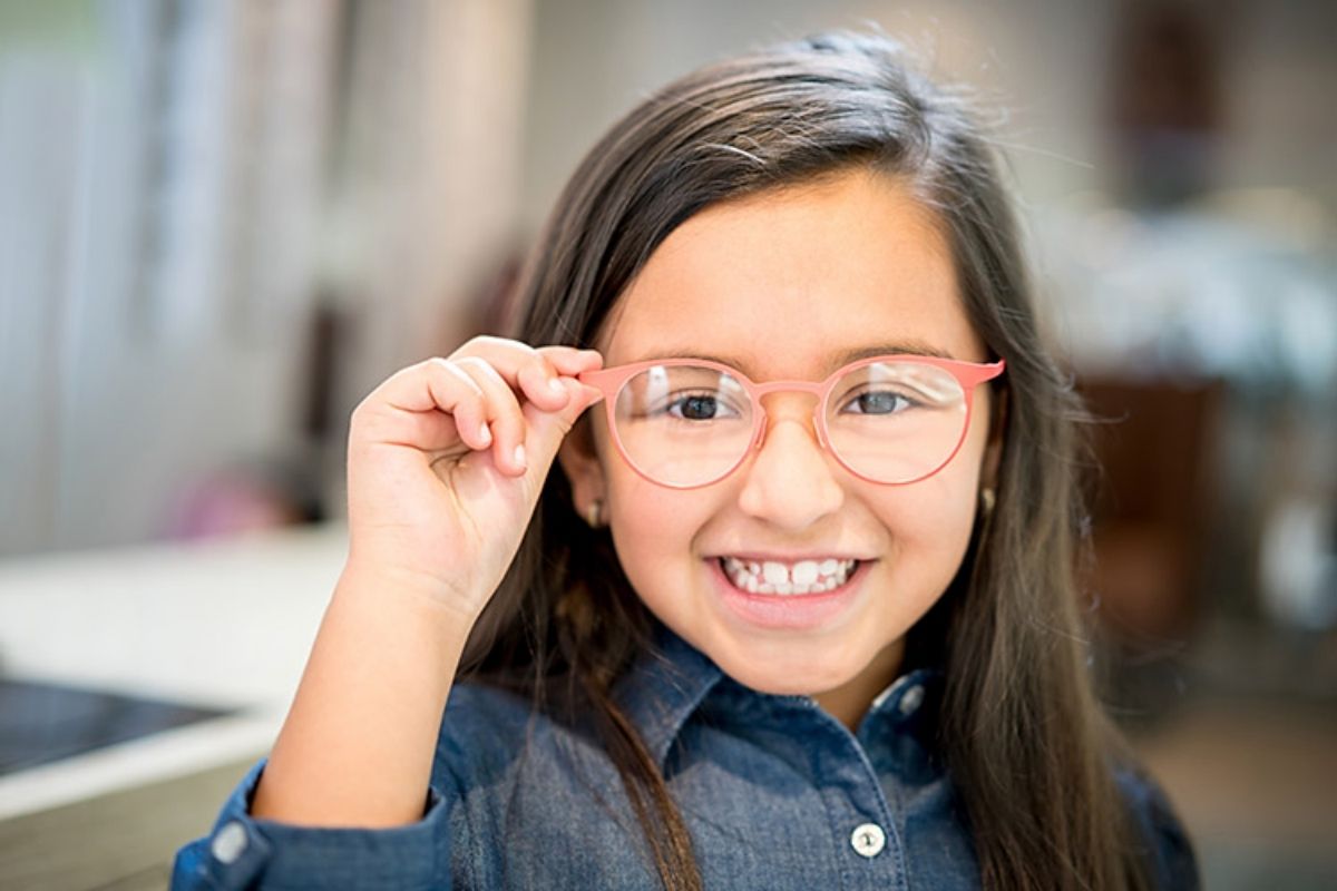 Ideias criativas para loja infantil: 3 opções para você conseguir melhorar a visibilidade e vendas da sua loja de óculos infantil - SunKids