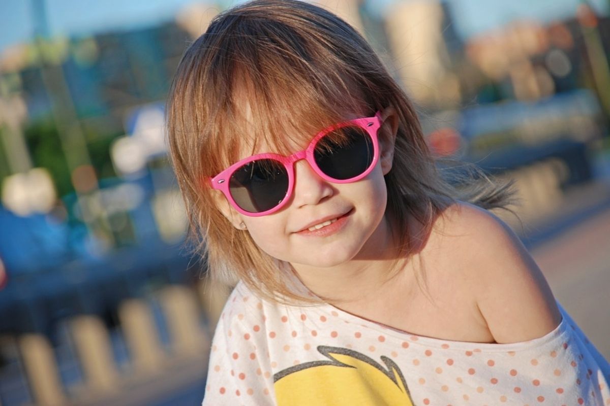 Conheça os melhores modelos de óculos de sol feminino da atualidade - SunKids