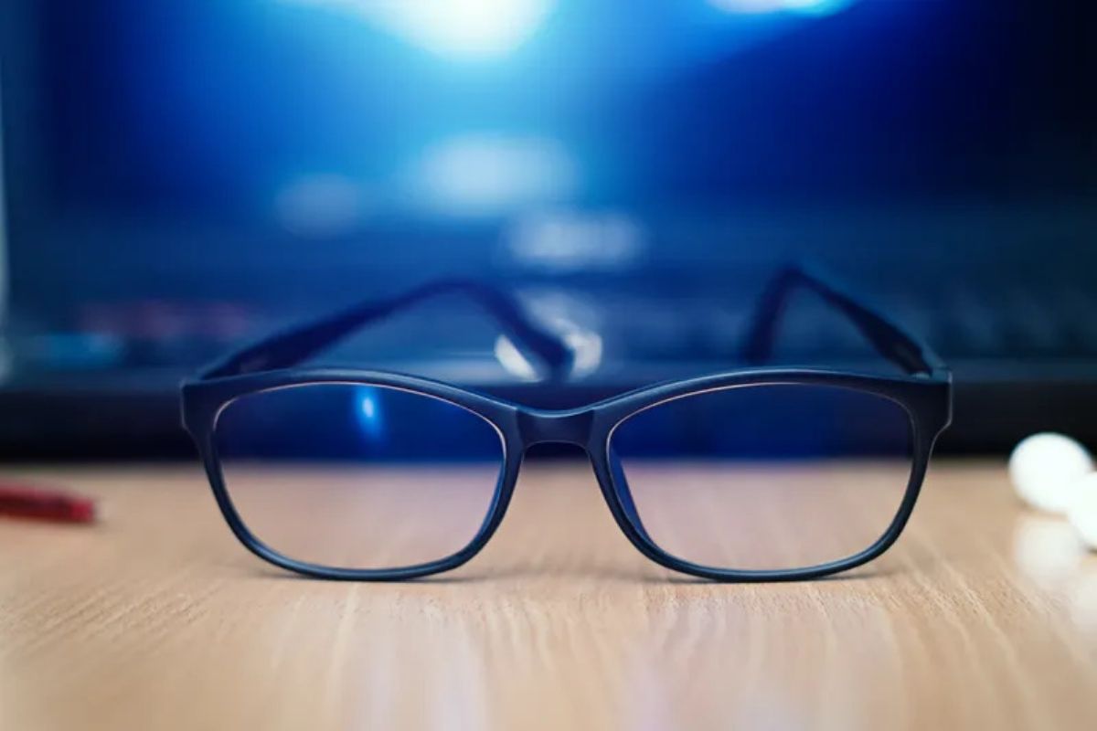 Óculos com filtro de luz azul: Conheça todas as diferenças entre um óculos BlueFlex e um óculos de Sol - SunKids
