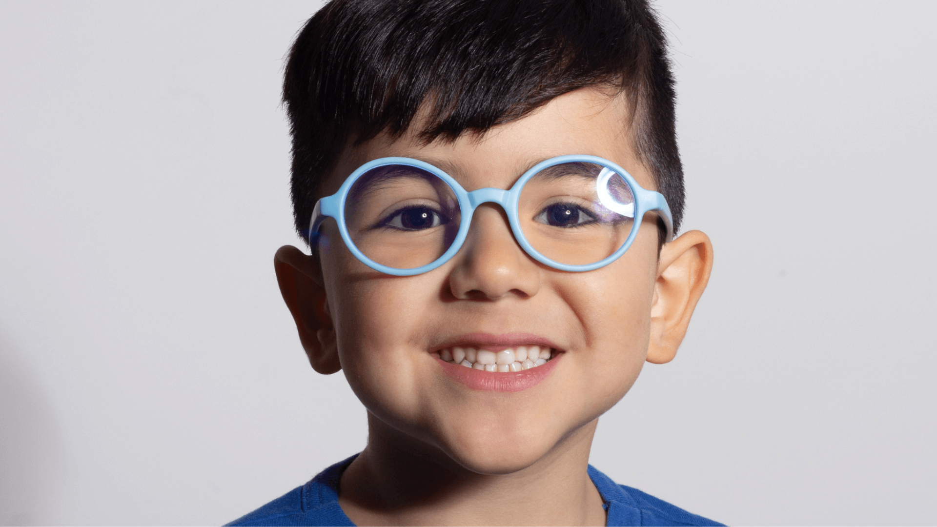 Óculos flexíveis de grau: 5 razões que você não pode deixar passar!