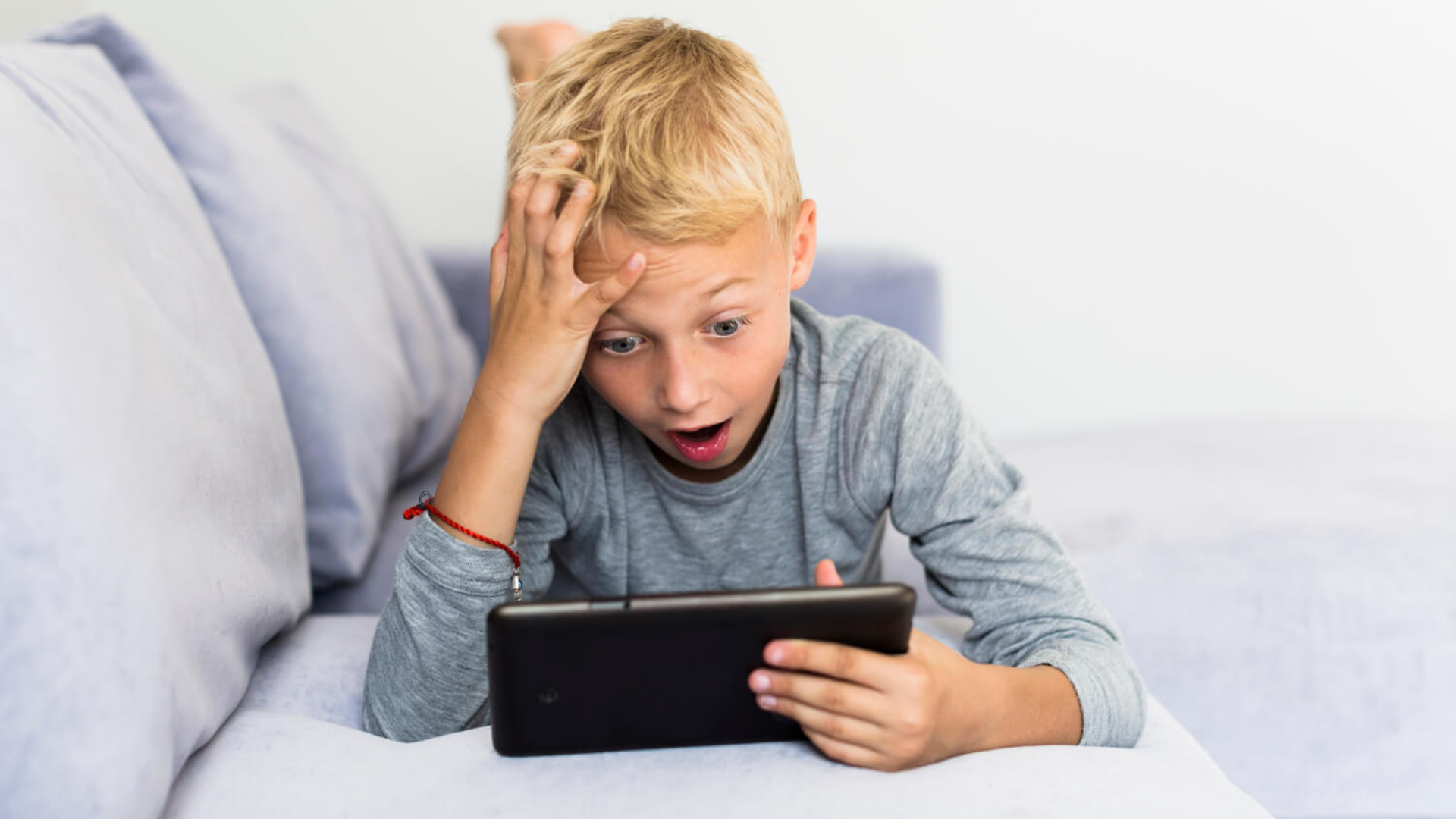 Como saber o que seu filho vê na Internet? Aplicativos para pais